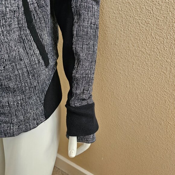 LULULEMON To Class Double Collar Heather Gray Button Up Sweater Jacket~10 - Picture 7 of 14